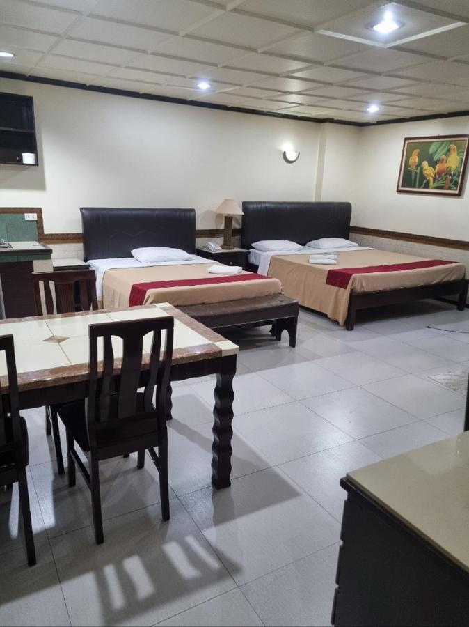 Clark Angeles Tiger Hotel Exterior photo
